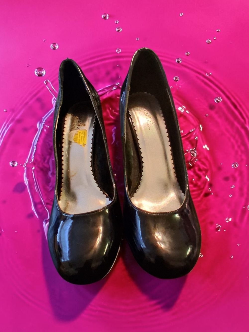 Cabrizi black patent leather classic pumps glossy finish Women's Shoes Size 9